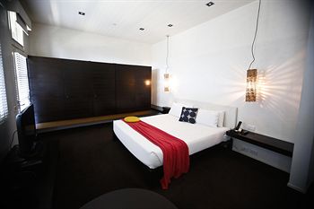 The Prince - Accommodation Mount Tamborine 5