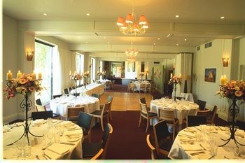 Best Western Plus The Tudor-Box Hill - Accommodation Mount Tamborine 3