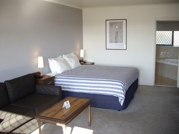 Best Western Plus The Tudor-Box Hill - Accommodation Mount Tamborine 6