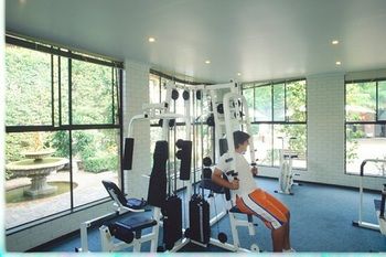 Best Western Plus The Tudor-Box Hill - Accommodation Mount Tamborine 10