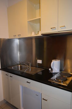 YTI Garden Hotel - Accommodation Mount Tamborine 9