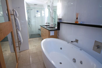 Oceans Mooloolaba - Accommodation Mount Tamborine 7