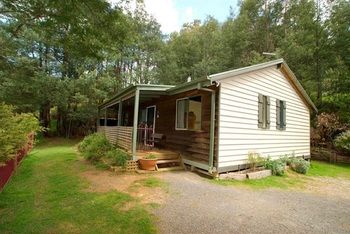 Hill 'N' Dale Farm Cottages - Accommodation Mount Tamborine 23