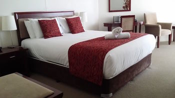 OVR Caloundra - Accommodation Mount Tamborine 7