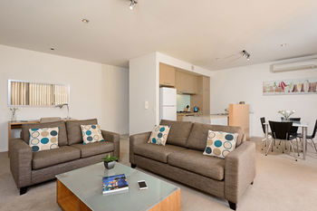 Apartments @ Glen Waverley - Accommodation Mount Tamborine 9