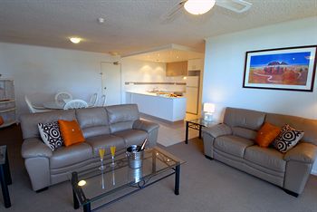 Newport Mooloolaba - Accommodation Mount Tamborine 2
