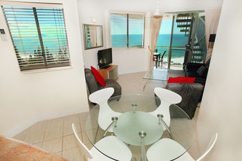 Malibu Mooloolaba - Accommodation Mount Tamborine 26