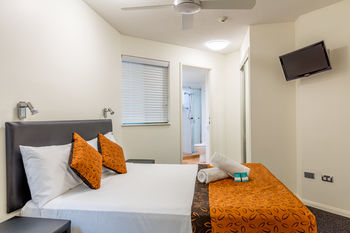 Malibu Mooloolaba - Accommodation Mount Tamborine 42