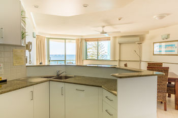 Malibu Mooloolaba - Accommodation Mount Tamborine 44