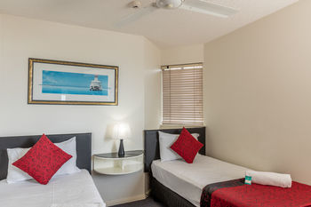 Malibu Mooloolaba - Accommodation Mount Tamborine 48