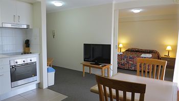 Waldorf Wahroonga Residential - Accommodation Mount Tamborine 7