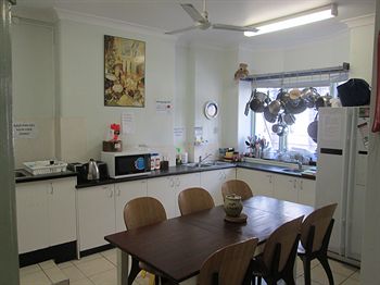 Casa Central Accommodation - Hostel - Accommodation Mount Tamborine 0