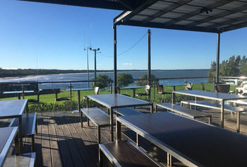 The Huskisson - Accommodation Mount Tamborine 14
