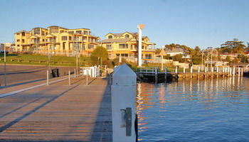 The Huskisson - Accommodation Mount Tamborine 21