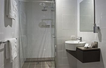 The Huskisson - Accommodation Mount Tamborine 0