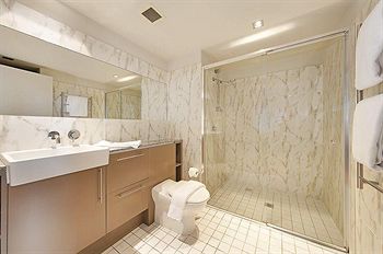 Wyndel Apartments - Harbour Watch - Accommodation Mount Tamborine 12