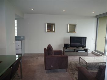 Wyndel Apartments - Harbour Watch - Accommodation Mount Tamborine 7