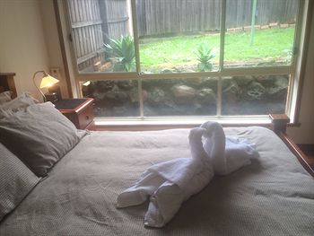 Australian Home Away @ East Doncaster Andersons Creek 1 - Accommodation Mount Tamborine 5