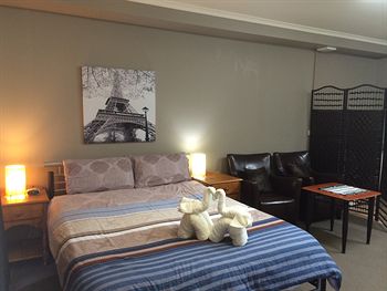 Box Hill Studios At Canterbury Gardens - Accommodation Mount Tamborine 12