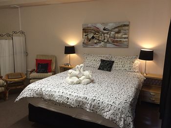 Box Hill Studios At Canterbury Gardens - Accommodation Mount Tamborine 15