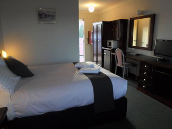 Colonial Motor Inn Lithgow - Accommodation Mount Tamborine 16