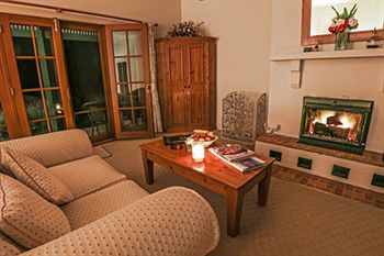 Strathearn Park Lodge - Accommodation Mount Tamborine 4