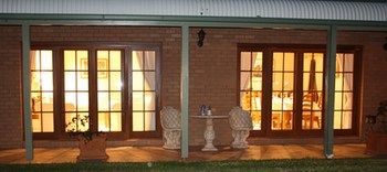 Strathearn Park Lodge - Accommodation Mount Tamborine 9