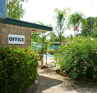 Palm Court Budget Motel Hostel/Backpackers - Accommodation Mount Tamborine