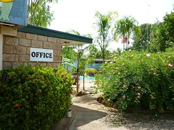 Palm Court Budget Motel Hostel/Backpackers - Accommodation Mount Tamborine 0