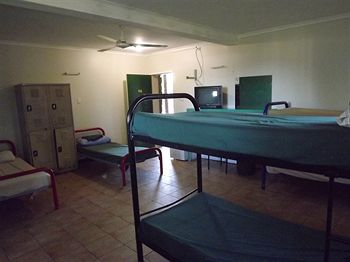 Palm Court Budget Motel Hostel/Backpackers - Accommodation Mount Tamborine 6