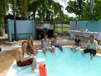 Palm Court Budget Motel Hostel/Backpackers - Accommodation Mount Tamborine 10