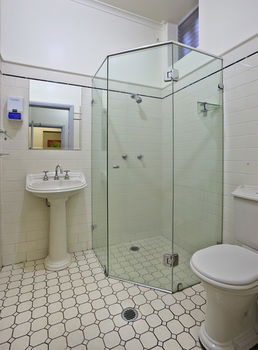 The George Street Hotel - Hostel - Accommodation Mount Tamborine 1