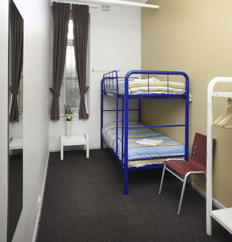 The George Street Hotel - Hostel - Accommodation Mount Tamborine 9