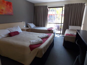 Currimundi Hotel Motel - Accommodation Mount Tamborine 5