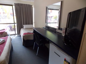 Currimundi Hotel Motel - Accommodation Mount Tamborine 9