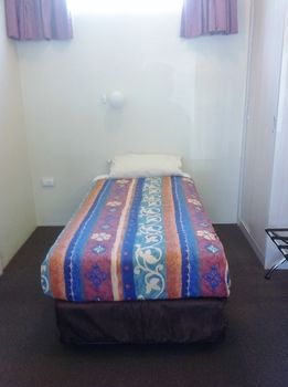 Ashton Townhouse Motel And Suites - Accommodation Mount Tamborine 18