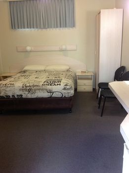 Ashton Townhouse Motel And Suites - Accommodation Mount Tamborine 19