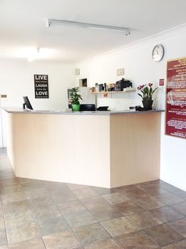 Ashton Townhouse Motel And Suites - Accommodation Mount Tamborine 22