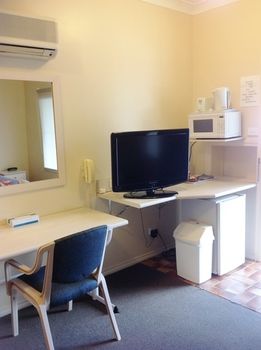 Ashton Townhouse Motel And Suites - Accommodation Mount Tamborine 23