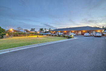 Cadman Motor Inn & Apartments - Accommodation Mount Tamborine 26