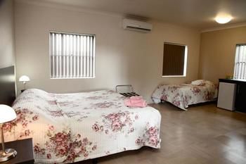 Station Hotel Motel Kurri Kurri - Accommodation Mount Tamborine 4