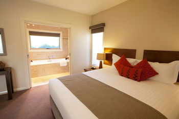 Wild Cattle Creek Estate - Accommodation Mount Tamborine 3