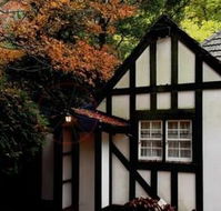 Tudor Cottages Mt Dandenong - Accommodation Mount Tamborine