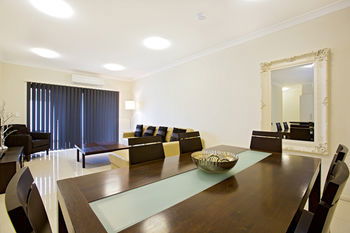 Astina Serviced Apartments - Central - Accommodation Mount Tamborine 6