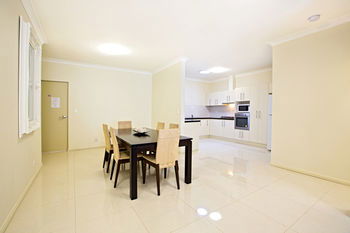 Astina Serviced Apartments - Central - Accommodation Mount Tamborine 8