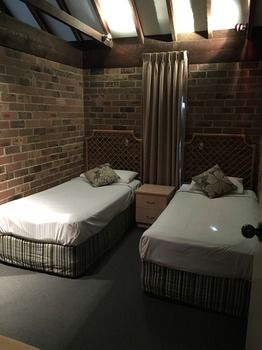 Avoca Beach Hotel & Resort - Accommodation Mount Tamborine 25