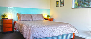 Valley Farm Vineyard Cottages - Accommodation Mount Tamborine 16