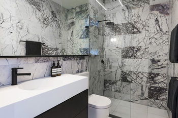 Apartment Hotel East Central - Accommodation Mount Tamborine 0