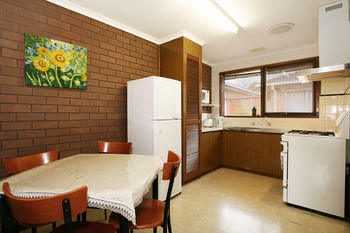 40 Thames Holiday Unit - Accommodation Mount Tamborine 12