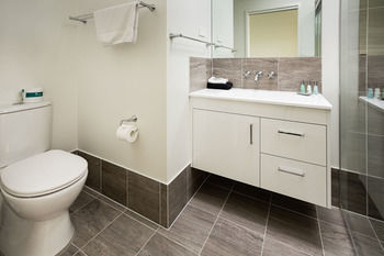 Wallsend Executive Apartments - Accommodation Mount Tamborine 4